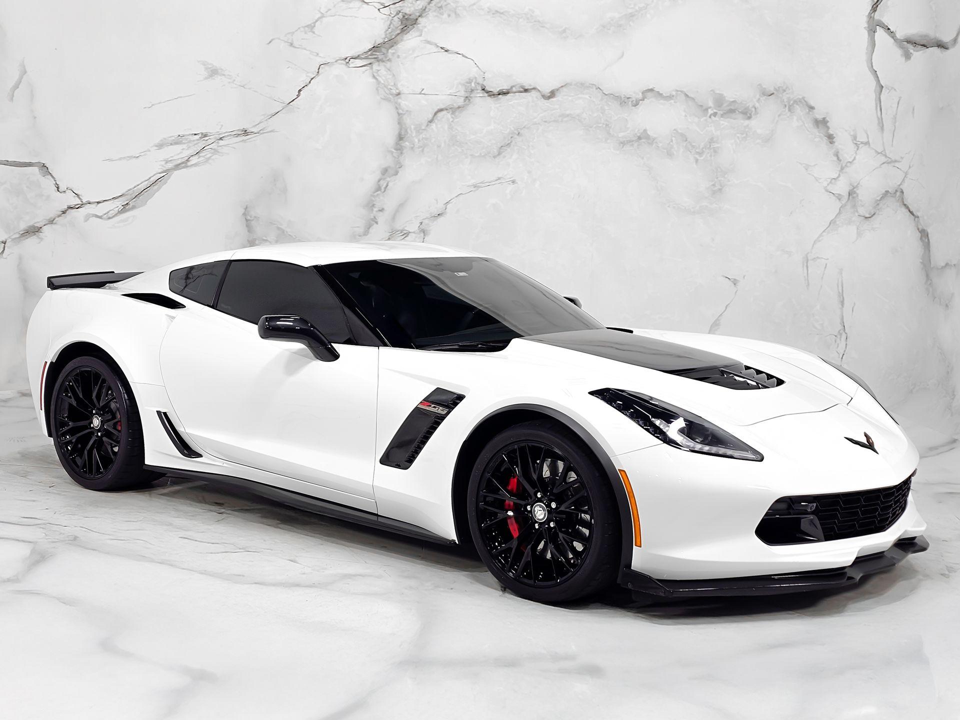 Used-2019-Chevrolet-Corvette-